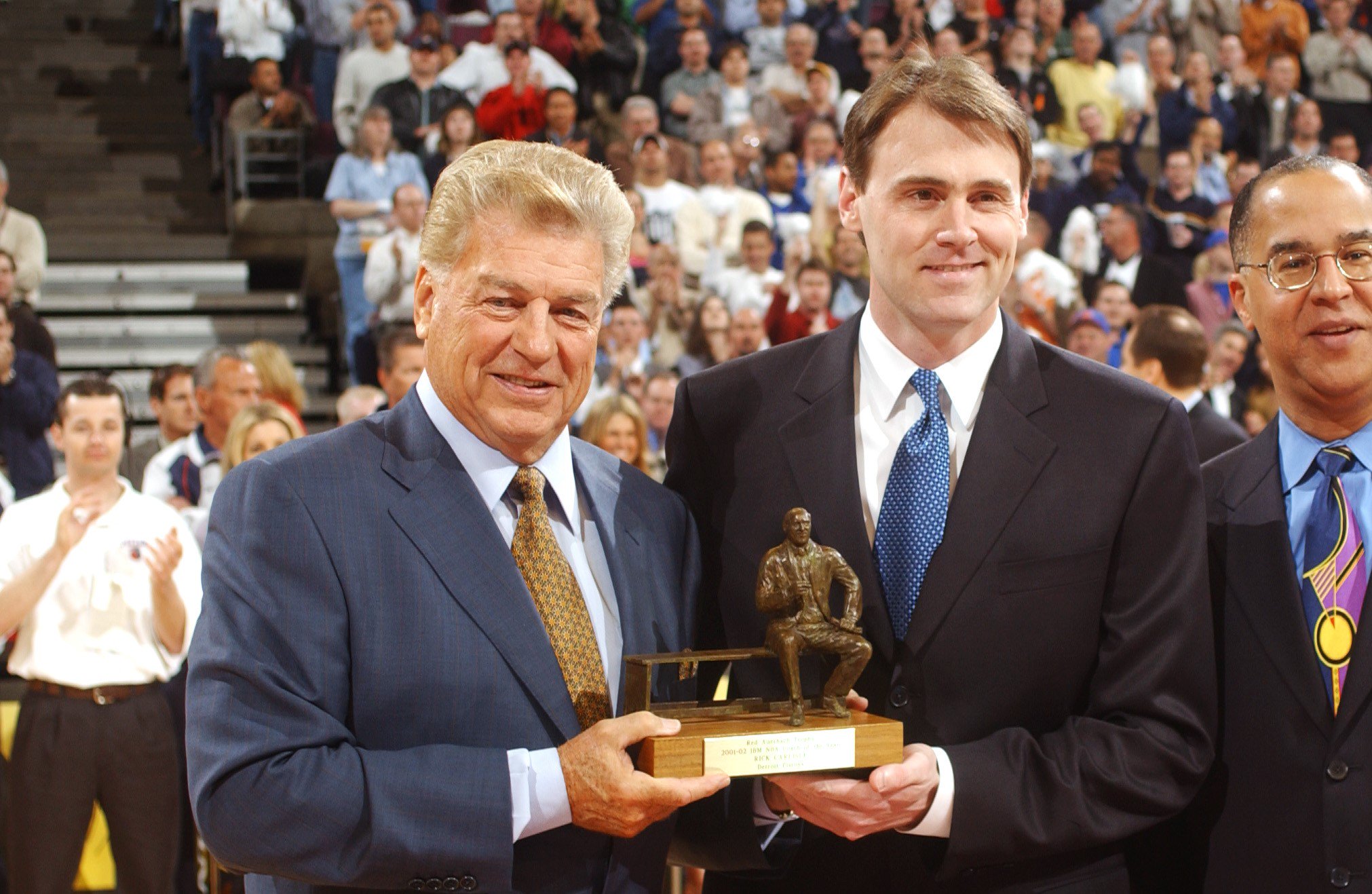 关于冠军背后：教练和球员的默契合作揭秘的信息